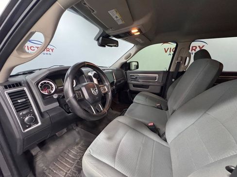 Used 2017 RAM 1500 Classic SLT AWD/4WD image 10