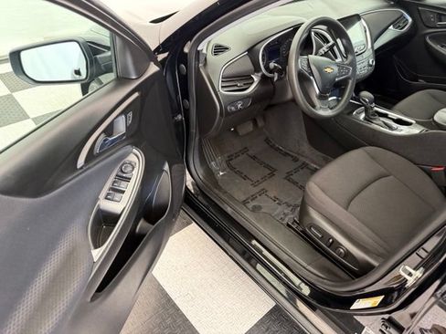 Used 2023 Chevrolet Malibu LT FWD image 29