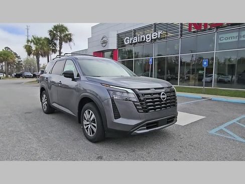 New 2026 Nissan Pathfinder SL image 17