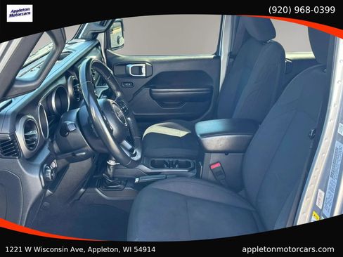 Used 2018 Jeep Wrangler Unlimited Sport S AWD/4WD image 16