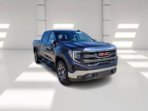Certified 2023 GMC Sierra 1500 SLT w/ SLT Premium Plus Package image 3