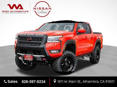 New 2025 Nissan Frontier PRO-4X w/ Black Accent Package