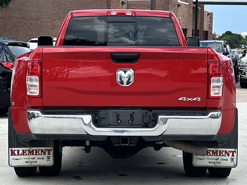 Used 2024 RAM 3500 Tradesman w/ Chrome Appearance Group AWD/4WD image 5