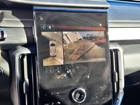 Certified 2025 GMC Acadia Elevation image 27