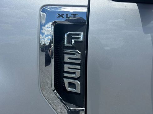 Used 2019 Ford F250 XLT AWD/4WD image 14