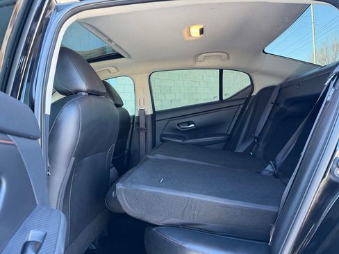 Used 2024 Nissan Sentra SR w/ SR Premium Package image 11