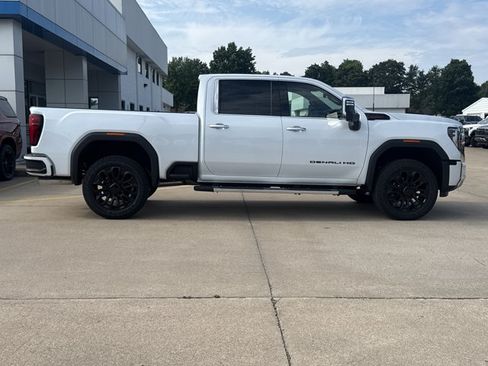 New 2026 GMC Sierra 2500 Denali w/ Denali Reserve Package AWD/4WD image 30