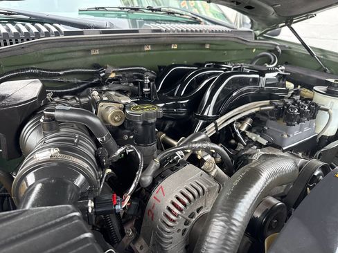 Used 2004 Ford Explorer Eddie Bauer image 11