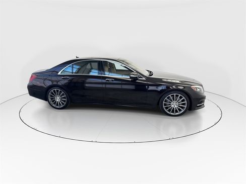 Used 2015 Mercedes-Benz S 550 Sedan w/ Sport Package w/ Sport Package image 9