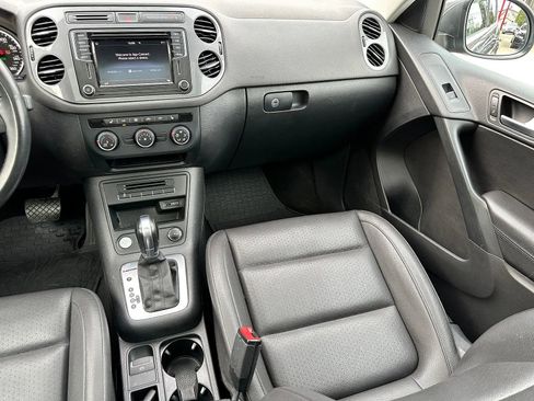 Used 2016 Volkswagen Tiguan SE AWD/4WD image 13