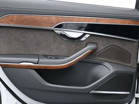 Used 2019 Audi A8 L 3.0T w/ Luxury Package image 19