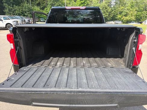 Used 2021 Chevrolet Silverado 1500 Custom Trail Boss AWD/4WD image 23