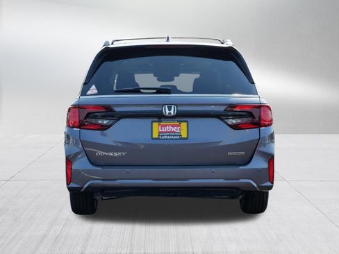 New 2026 Honda Odyssey Touring image 6