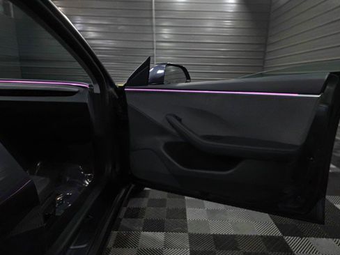 Used 2025 Tesla Model 3 Long Range image 31