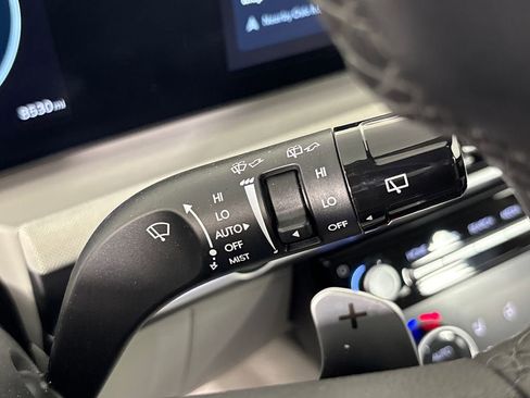 Used 2025 Hyundai Tucson Limited image 17