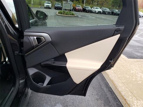 New 2026 BMW X3 xDrive30 w/ Premium Package image 16