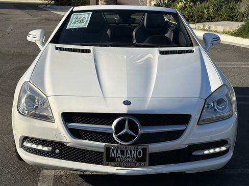 Used 2015 Mercedes-Benz SLK 250 image 9