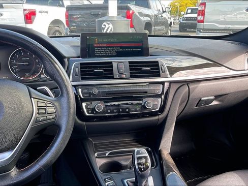 Used 2018 BMW 330i Sedan RWD image 5