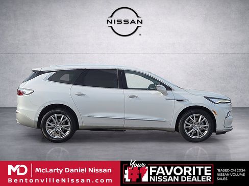 Used 2023 Buick Enclave Premium w/ Experience Buick Package AWD/4WD image 6
