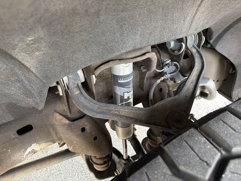 Used 2023 GMC Sierra 2500 AT4 AWD/4WD image 6