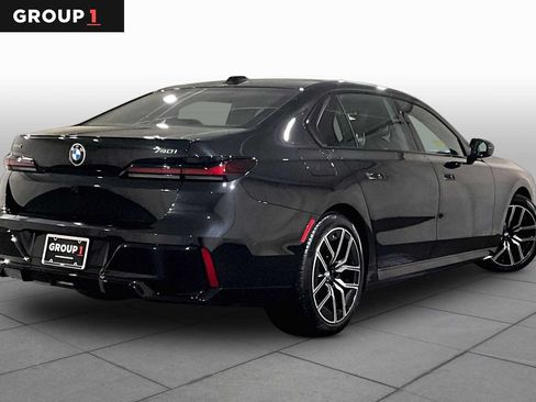 Used 2025 BMW 740i xDrive w/ Executive Package AWD/4WD image 1