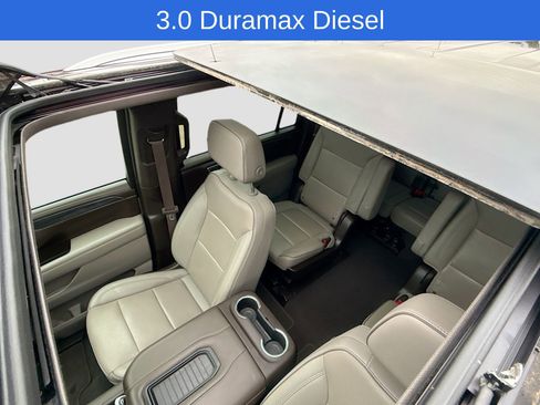 Used 2022 GMC Yukon XL SLT w/ SLT Premium Package image 23