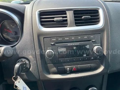 Used 2013 Dodge Avenger SE FWD image 17