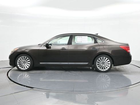 Used 2016 Hyundai Equus Signature RWD image 8