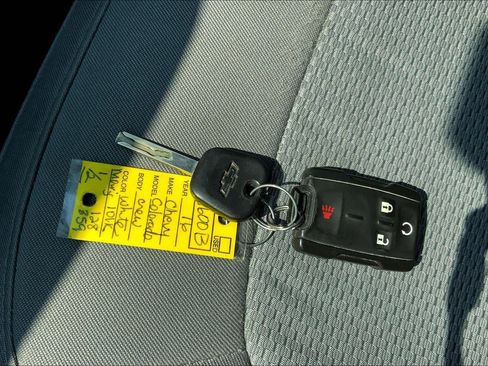 Used 2016 Chevrolet Colorado LT w/ LT Convenience Package image 11