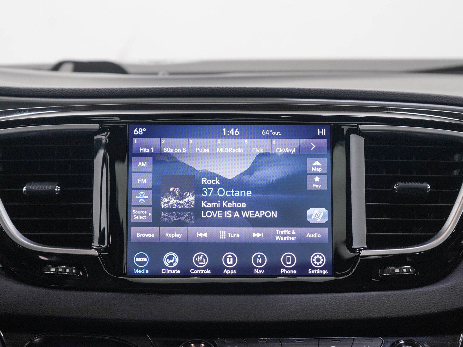 Used 2019 Chrysler Pacifica Touring-L Plus w/ Advanced Safetytec Group FWD image 20