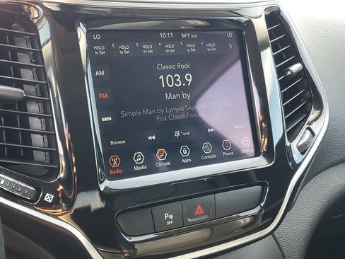 Used 2020 Jeep Cherokee Limited AWD/4WD image 15