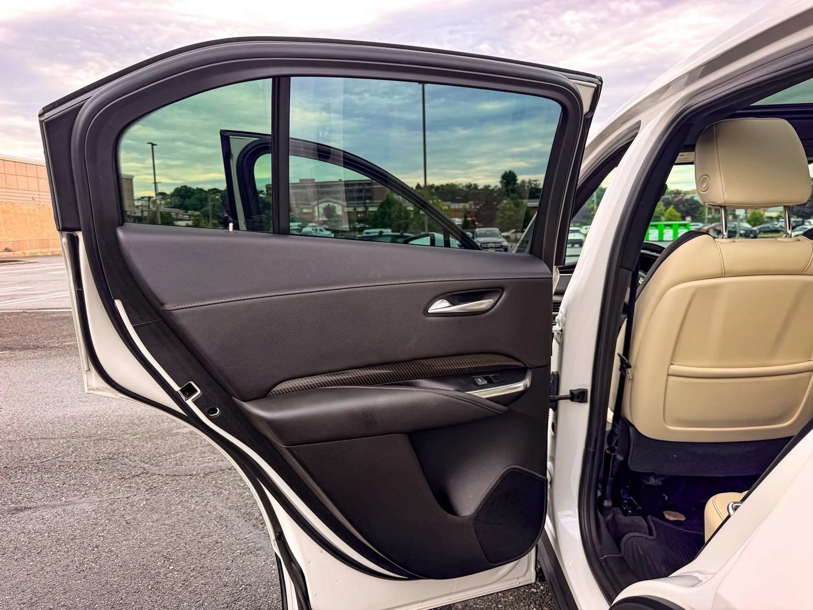 Used 2023 Cadillac XT4 Sport AWD/4WD image 12