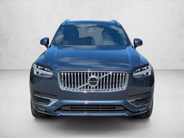 Used 2024 Volvo XC90 B5 Plus w/ Protection Package Premier AWD/4WD image 2