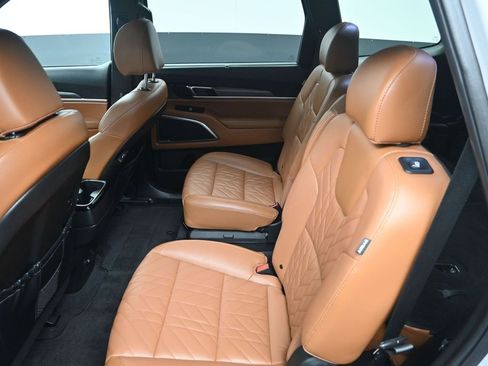 Used 2024 Kia Telluride SX X-Line image 32