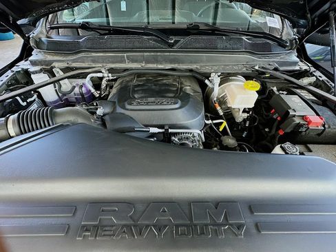 New 2026 RAM 2500 Tradesman AWD/4WD image 17