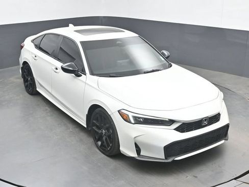 Used 2025 Honda Civic Sport image 13