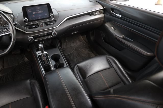 Used 2020 Nissan Altima 2.5 SR FWD image 25