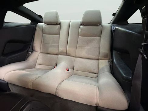 Used 2014 Ford Mustang GT image 32