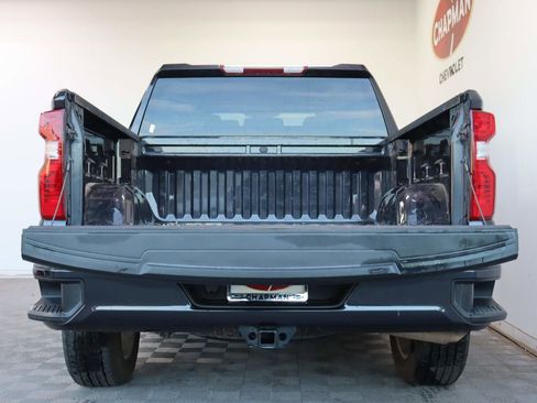 Certified 2022 Chevrolet Silverado 1500 Custom image 5