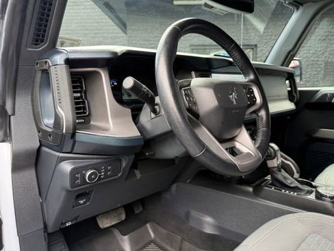 Used 2022 Ford Bronco Outer Banks image 17