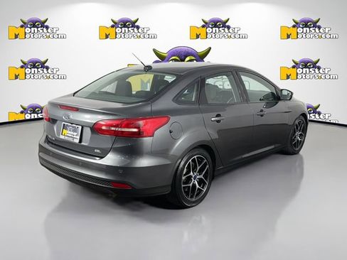 Used 2017 Ford Focus SEL image 5