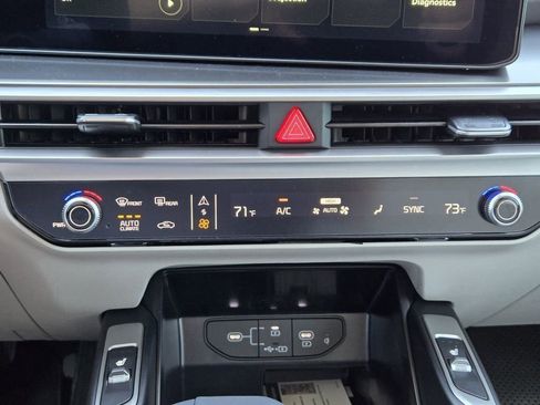 New 2026 Kia Sorento EX w/ EX Premium Package FWD image 14