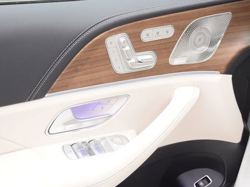 New 2025 Mercedes-Benz GLS 580 4MATIC image 22