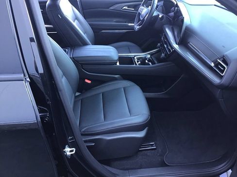 Used 2026 Chevrolet Traverse LT AWD/4WD image 11
