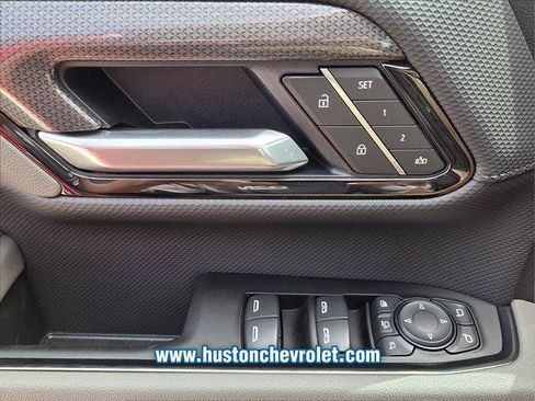 New 2026 Chevrolet Silverado 2500 ZR2 w/ LPO, Dark Essentials Package AWD/4WD image 23