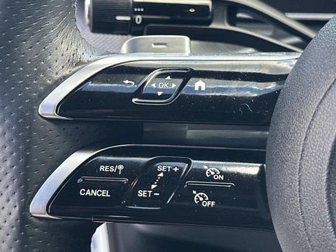 Used 2024 Mercedes-Benz C 300 4MATIC Sedan image 19