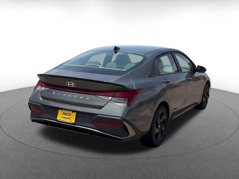 Used 2026 Hyundai Elantra Sport FWD image 11