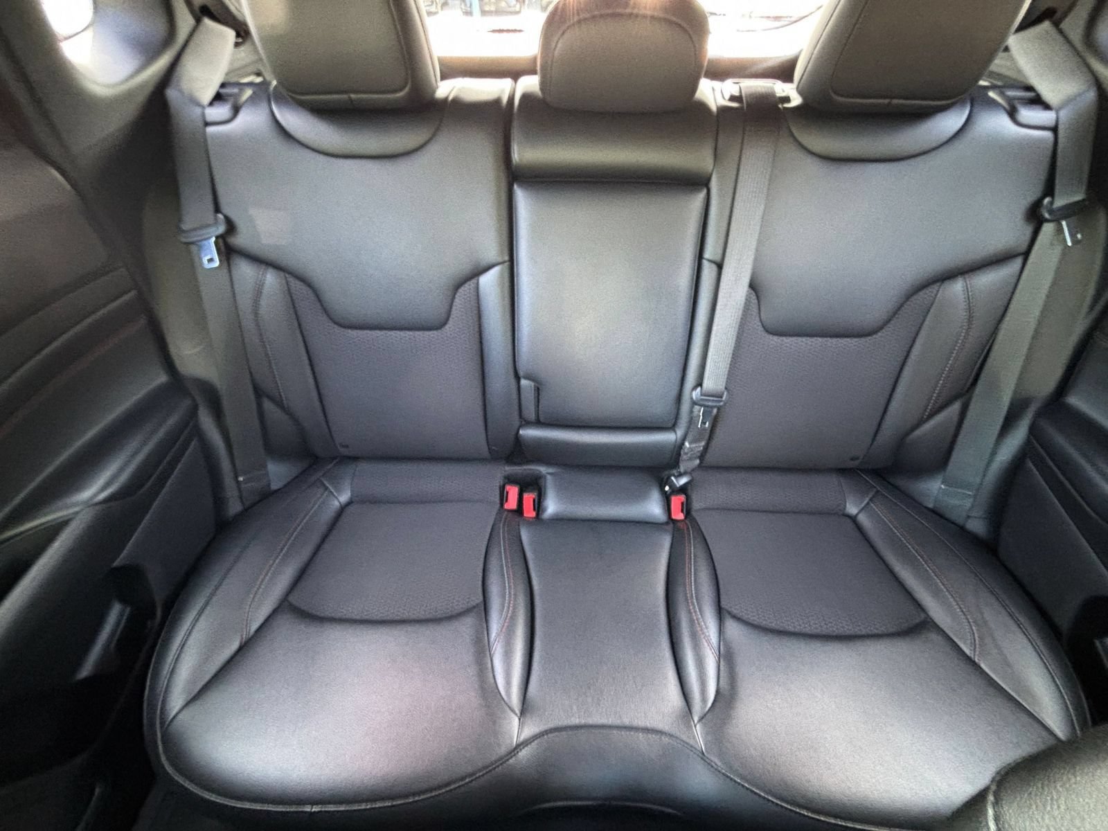 Used 2025 Jeep Compass Trailhawk AWD/4WD image 35