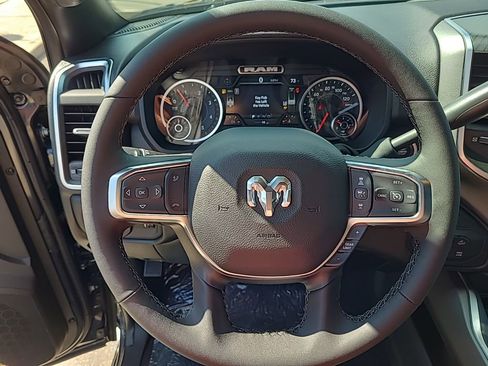 New 2026 RAM 2500 Big Horn AWD/4WD image 33