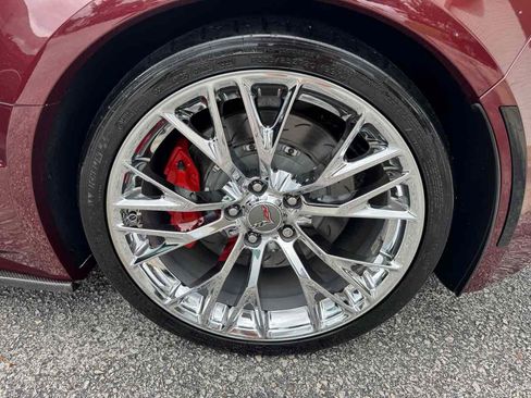 Used 2016 Chevrolet Corvette Z06 w/ 2LZ Preferred Equipment Group RWD image 28